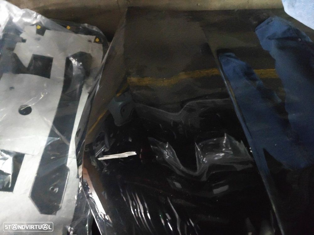 Capot / Capom / Capo Bmw 1 (F40) - 10