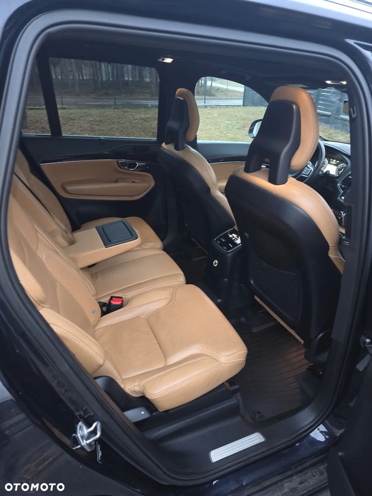 Volvo XC 90 - 36