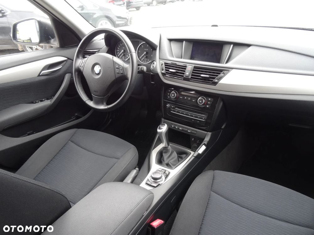 BMW X1 sDrive18d - 12