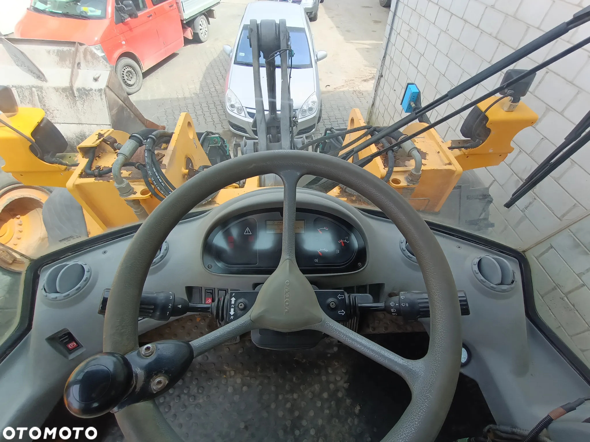 Volvo L120E - 7
