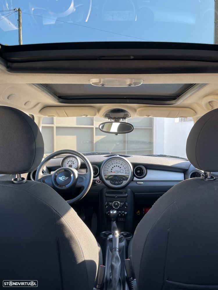 MINI 3 Portas One D - 10