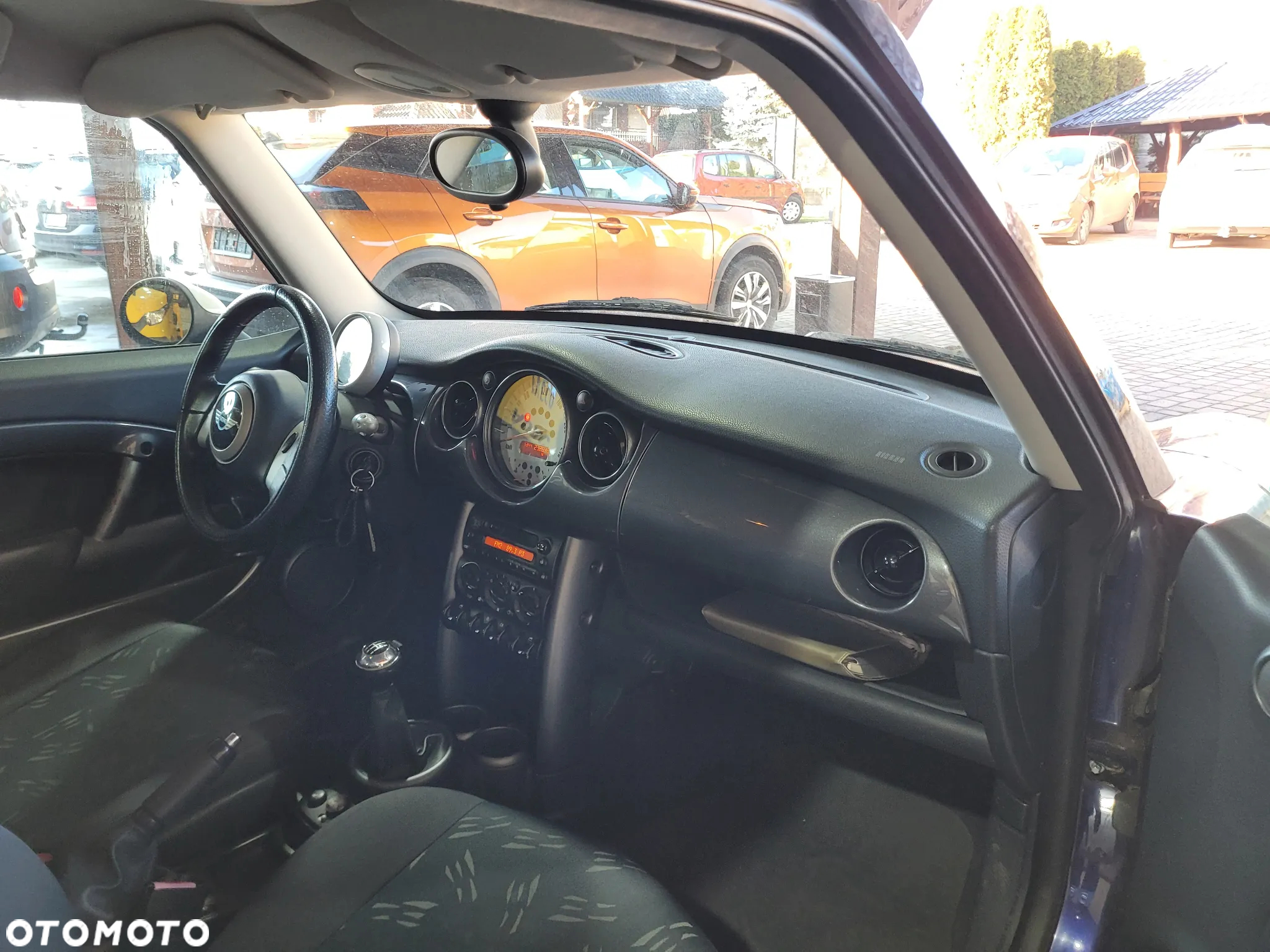 MINI ONE Standard - 10