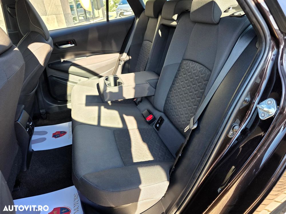 Toyota Corolla 1.8 Hybrid Touring Sports Business Edition - 30