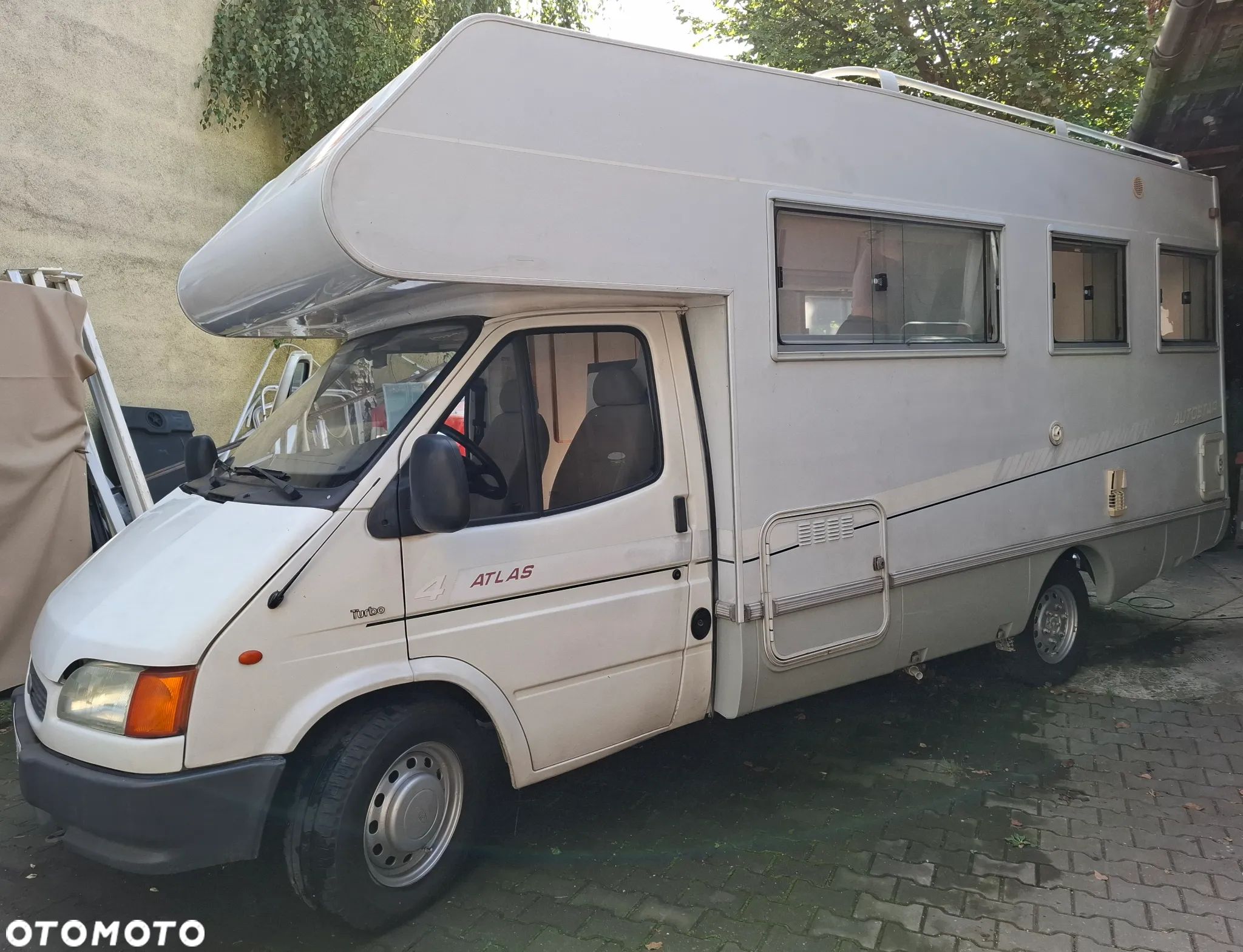 Ford Transit - 1