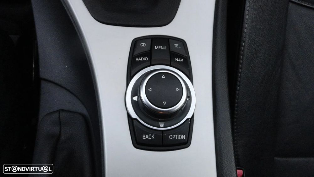 BMW 318 d Touring Navigation - 10