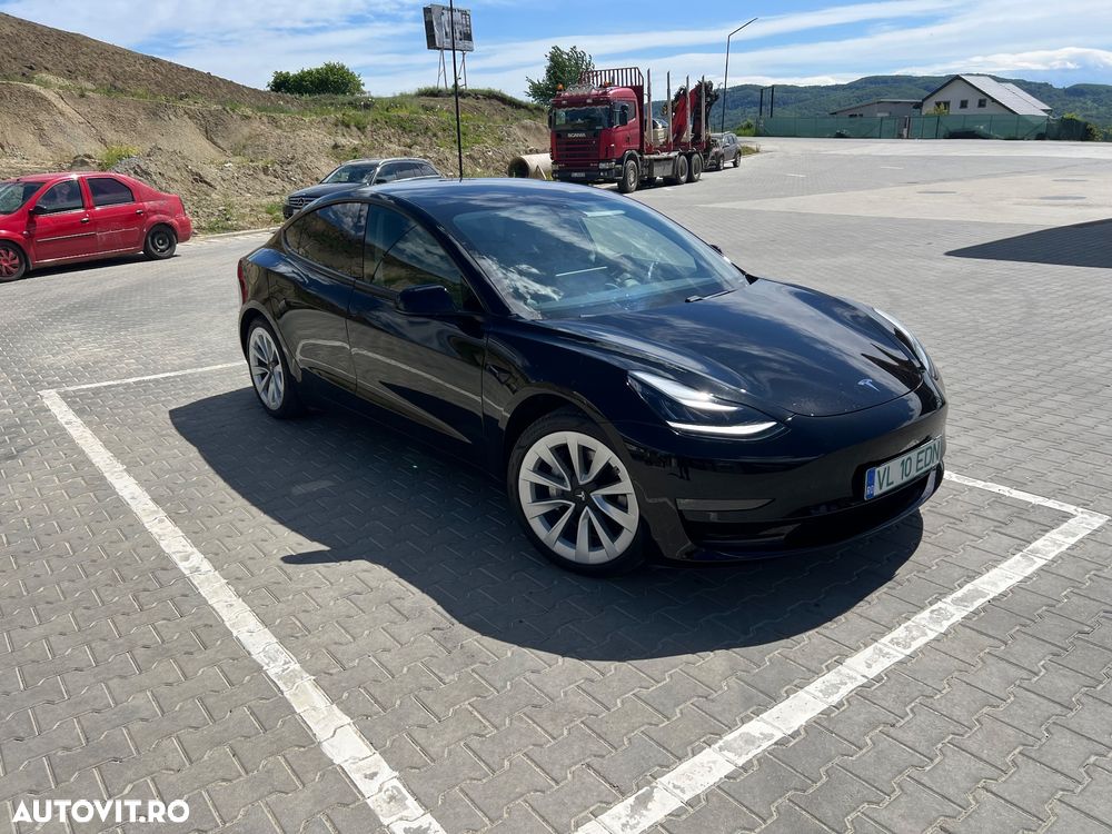 Tesla Model 3 Long Range - 1