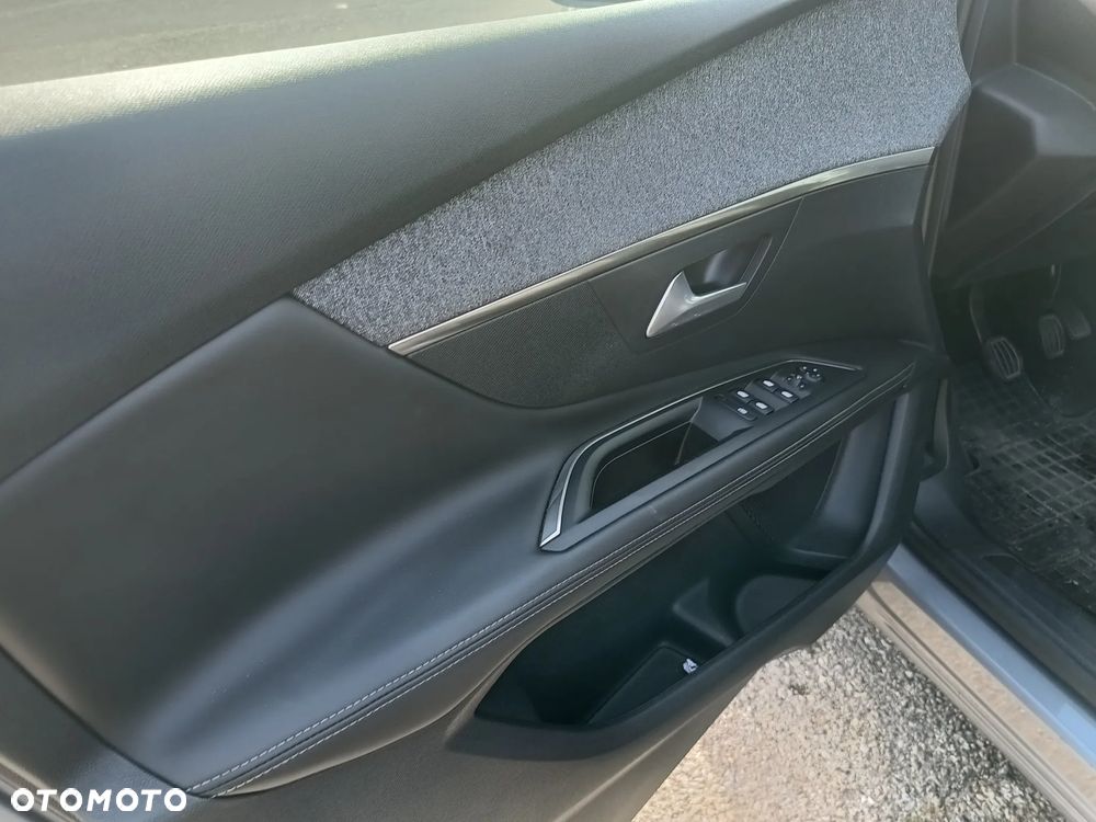 Peugeot 3008 BlueHDi 120 Stop & Start Allure - 25
