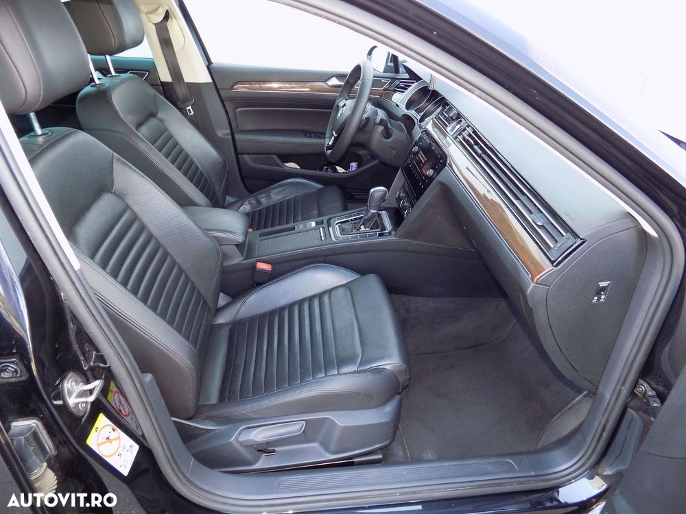 Volkswagen Passat 2.0 TDI SCR DSG Comfortline - 25