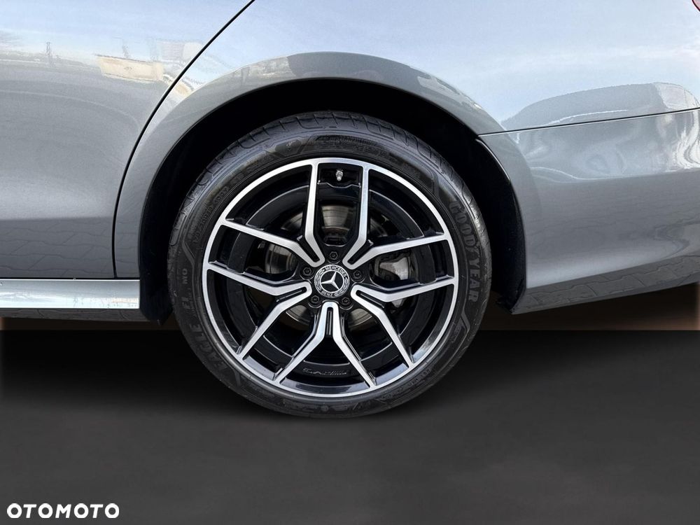 Mercedes-Benz Klasa E - 16