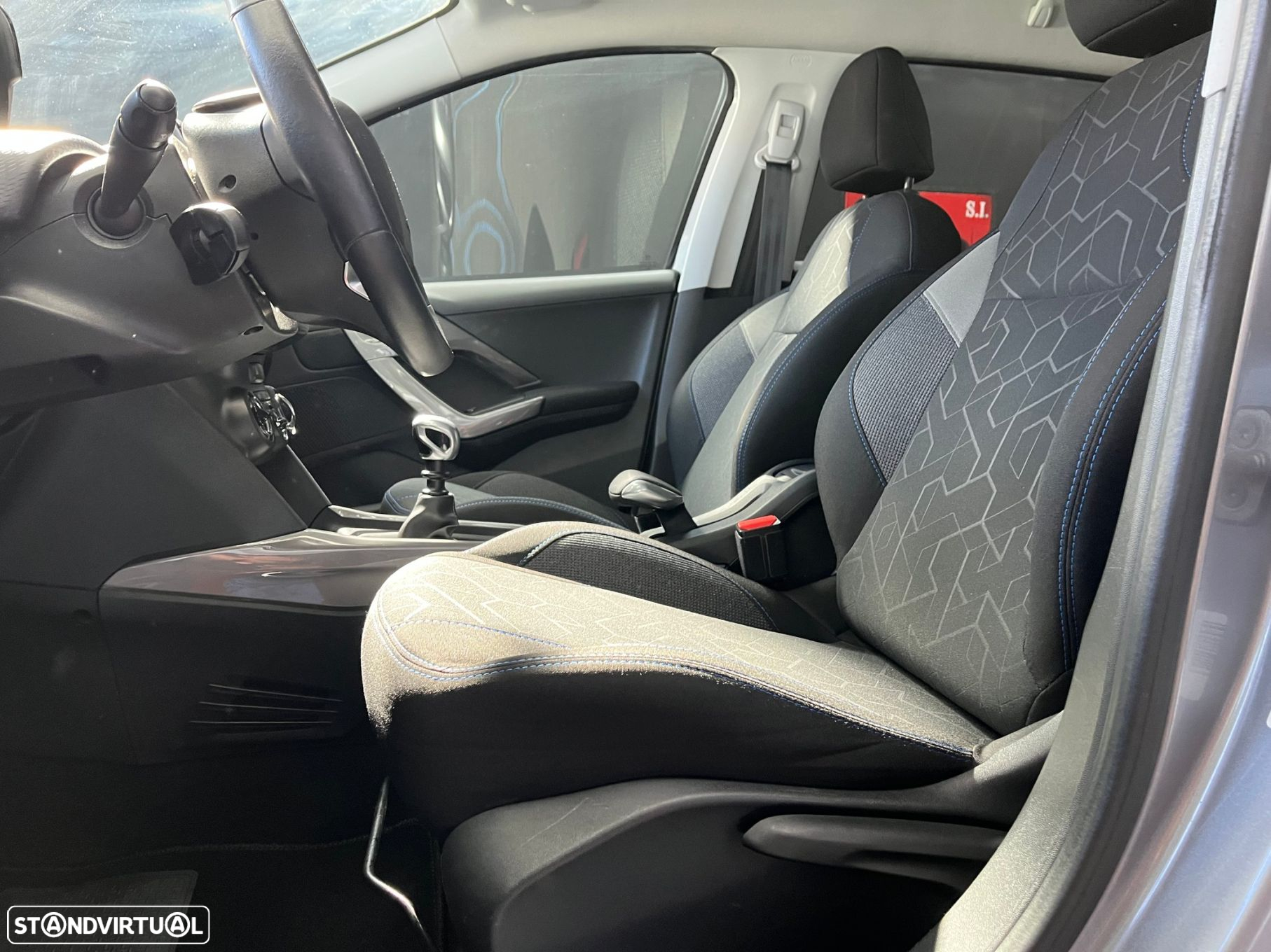 Peugeot 2008 1.5 BlueHDi Allure - 8