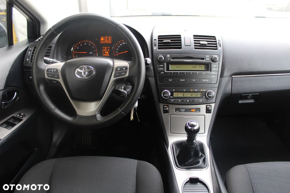 Toyota Avensis - 6