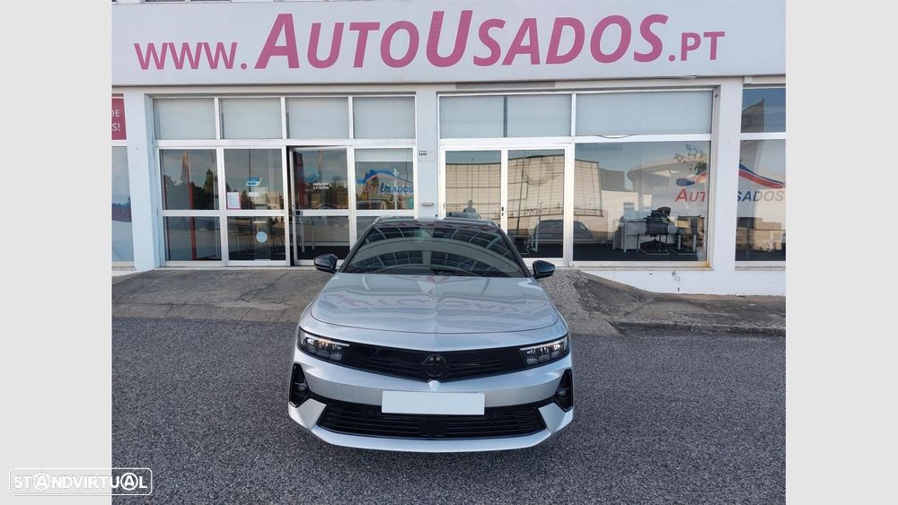 Opel Astra 1.2 T GS - 3