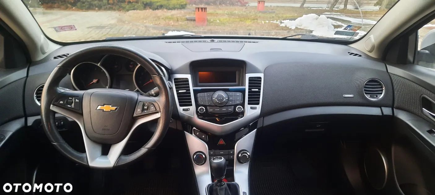 Chevrolet Cruze 1.6 LT+ - 6