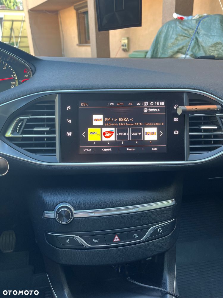 Peugeot 308 1.5 BlueHDi Allure Pack S&S - 14