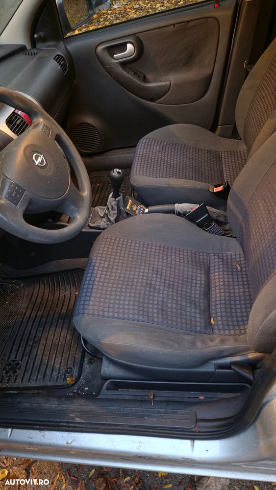 Opel Corsa 1.2i Comfort - 8