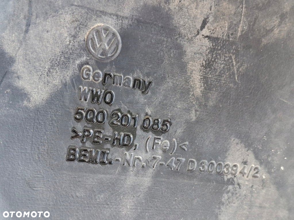 AUDI A3 8V GOLF VII LEON 3 OCTAVIA BENZYNAI ZBIORNIK PALIWA BAK SUPER STAN - 14