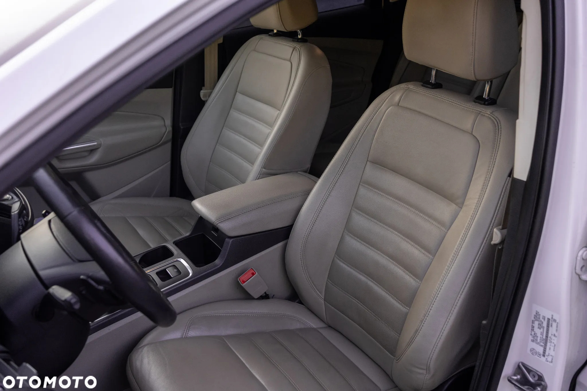 Ford Escape 2.0 EcoBoost AWD Titanium - 15