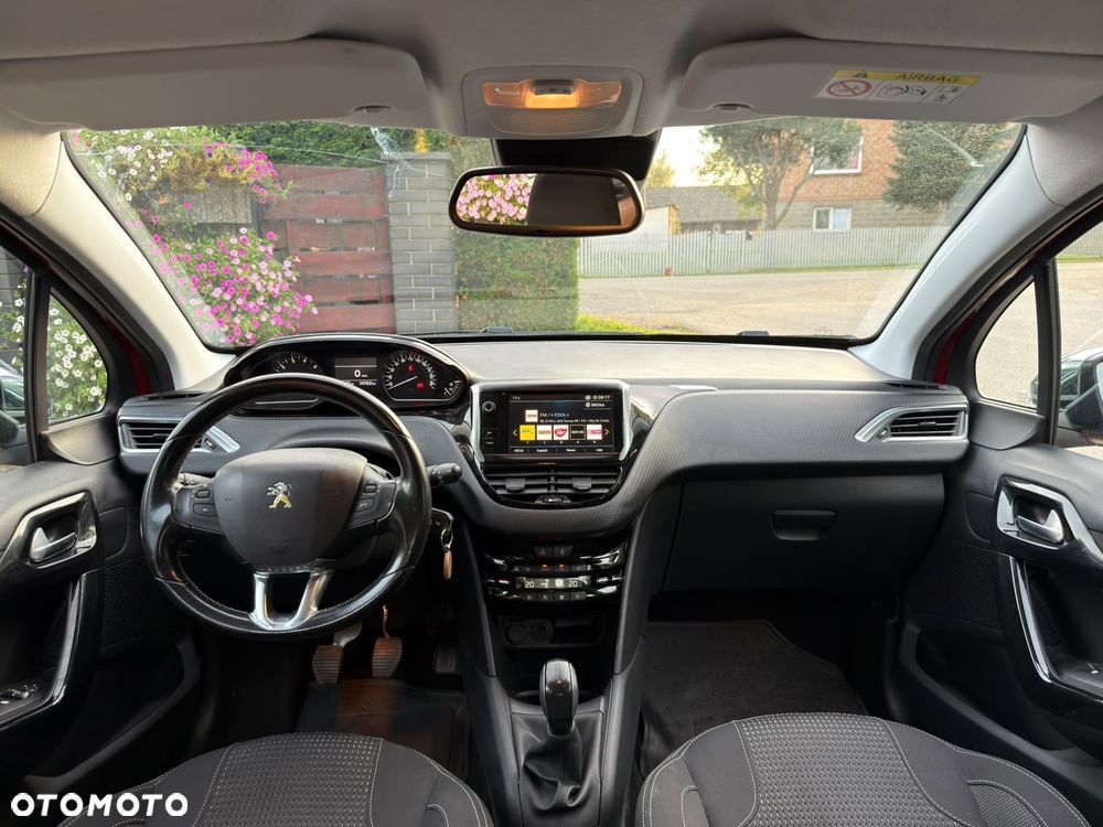 Peugeot 208 PureTech 110 Stop & Start Allure - 5