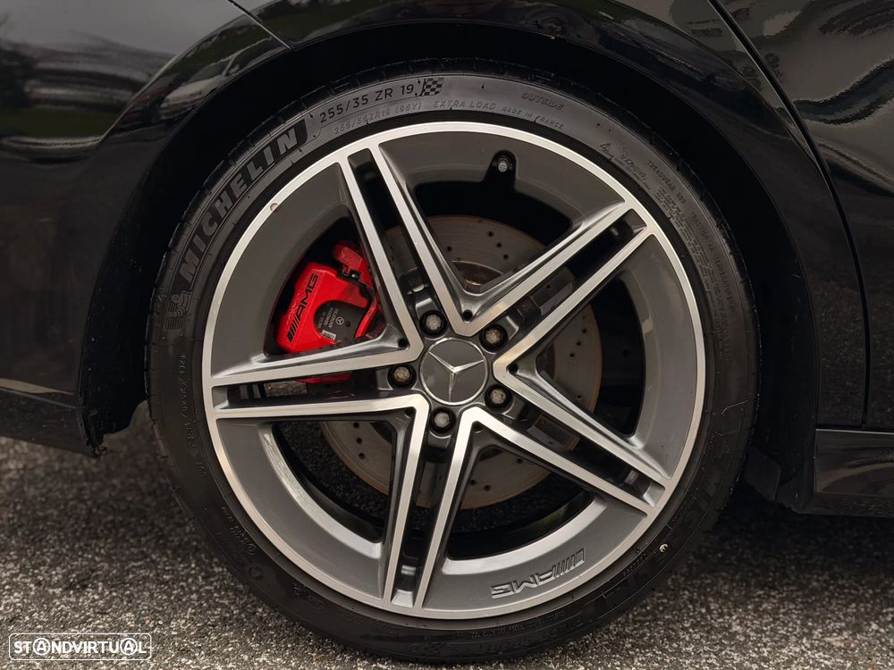 Mercedes-Benz CLA 45 AMG S 4Matic+ Speedshift 8G-D - 12