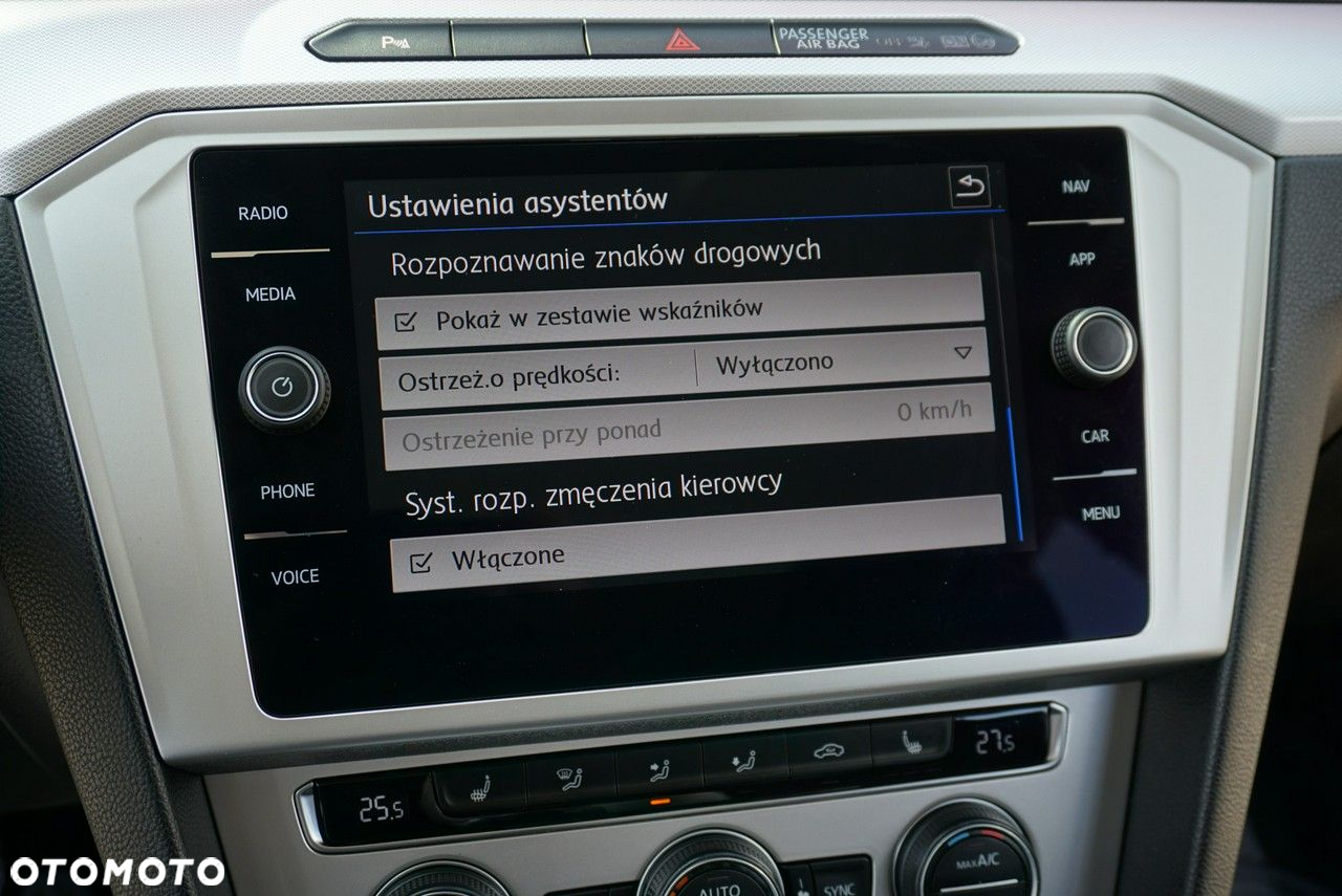 Volkswagen Passat Variant 2.0 TDI (BlueMotion Technology) Comfortline - 31