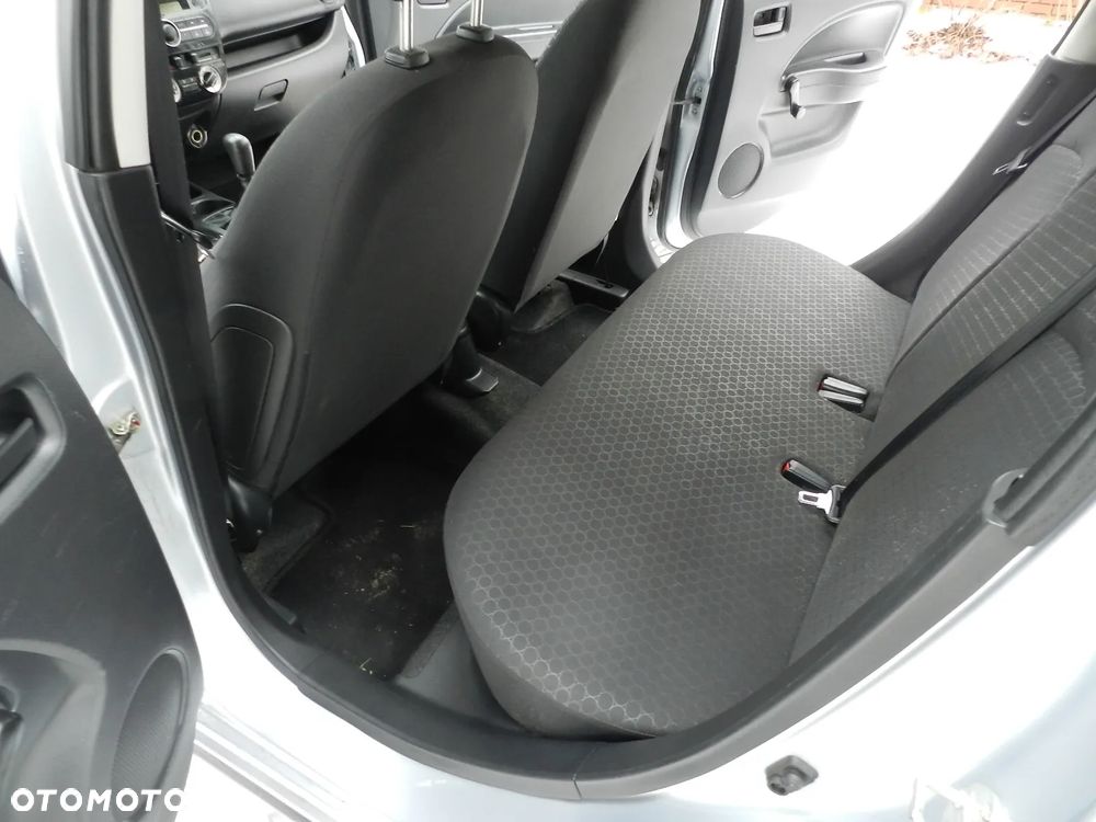 Mitsubishi Space Star - 15