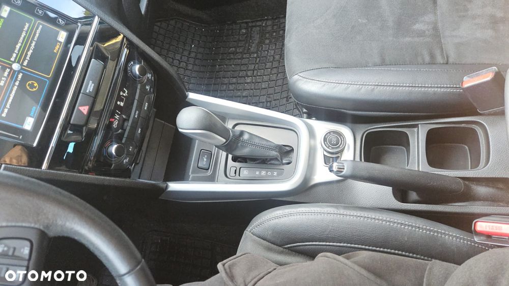 Suzuki Vitara 1.6 (4x4) Allgrip Automatik Comfort+ - 17