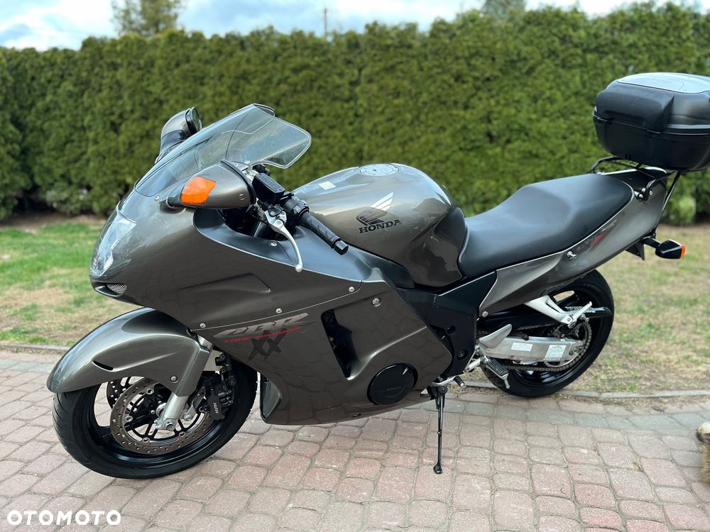 Honda CBR - 8