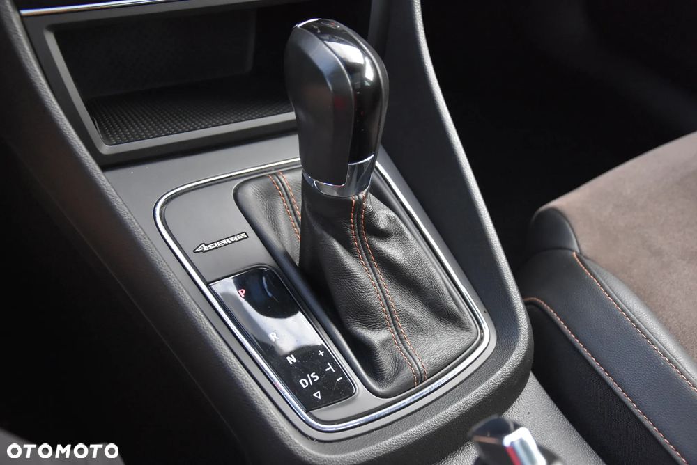 Seat Leon 2.0 TDI DPF Start&Stop DSG XCELLENCE - 34
