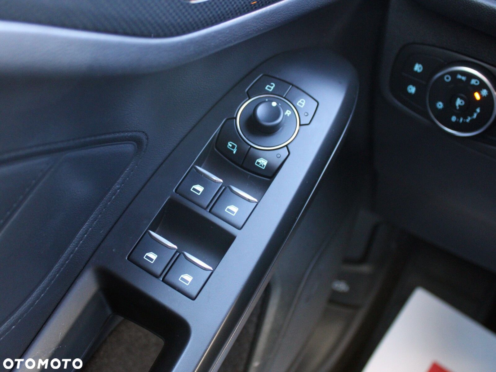 Ford Focus 1.5 EcoBlue ST-Line X - 32
