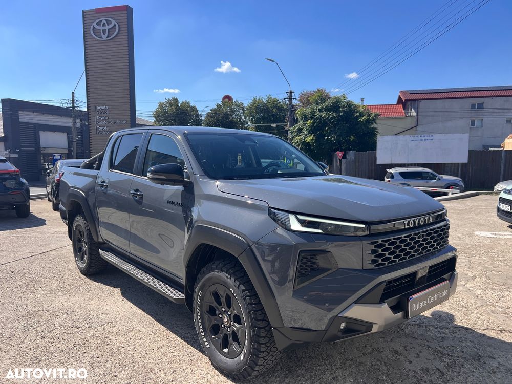 Toyota Hilux - 3