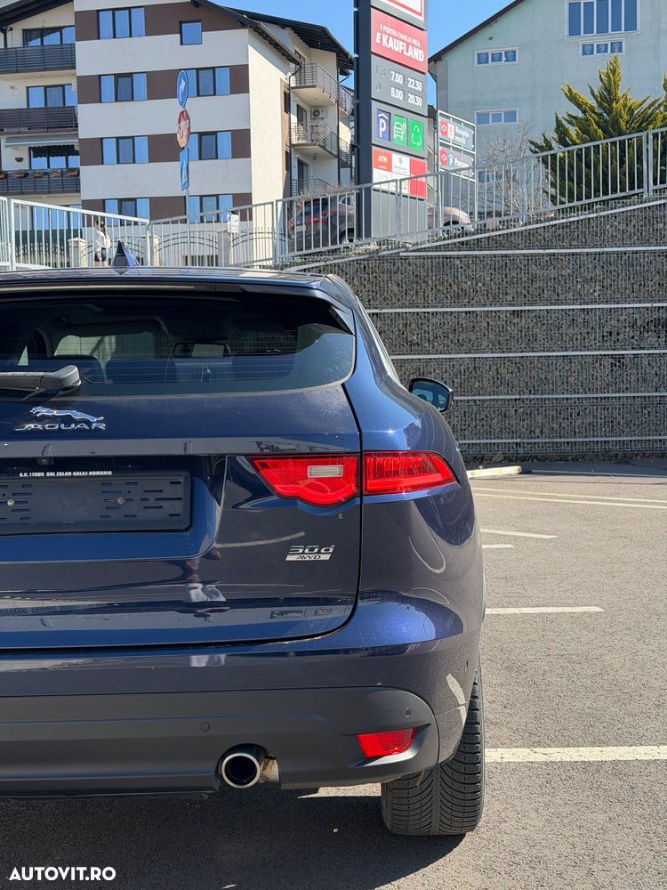 Jaguar F-Pace 30d AWD R-Sport - 12