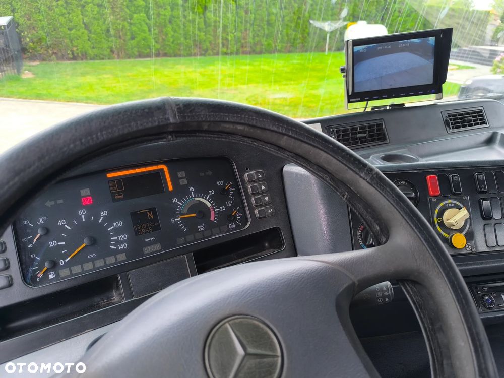 Mercedes-Benz Actros - 10