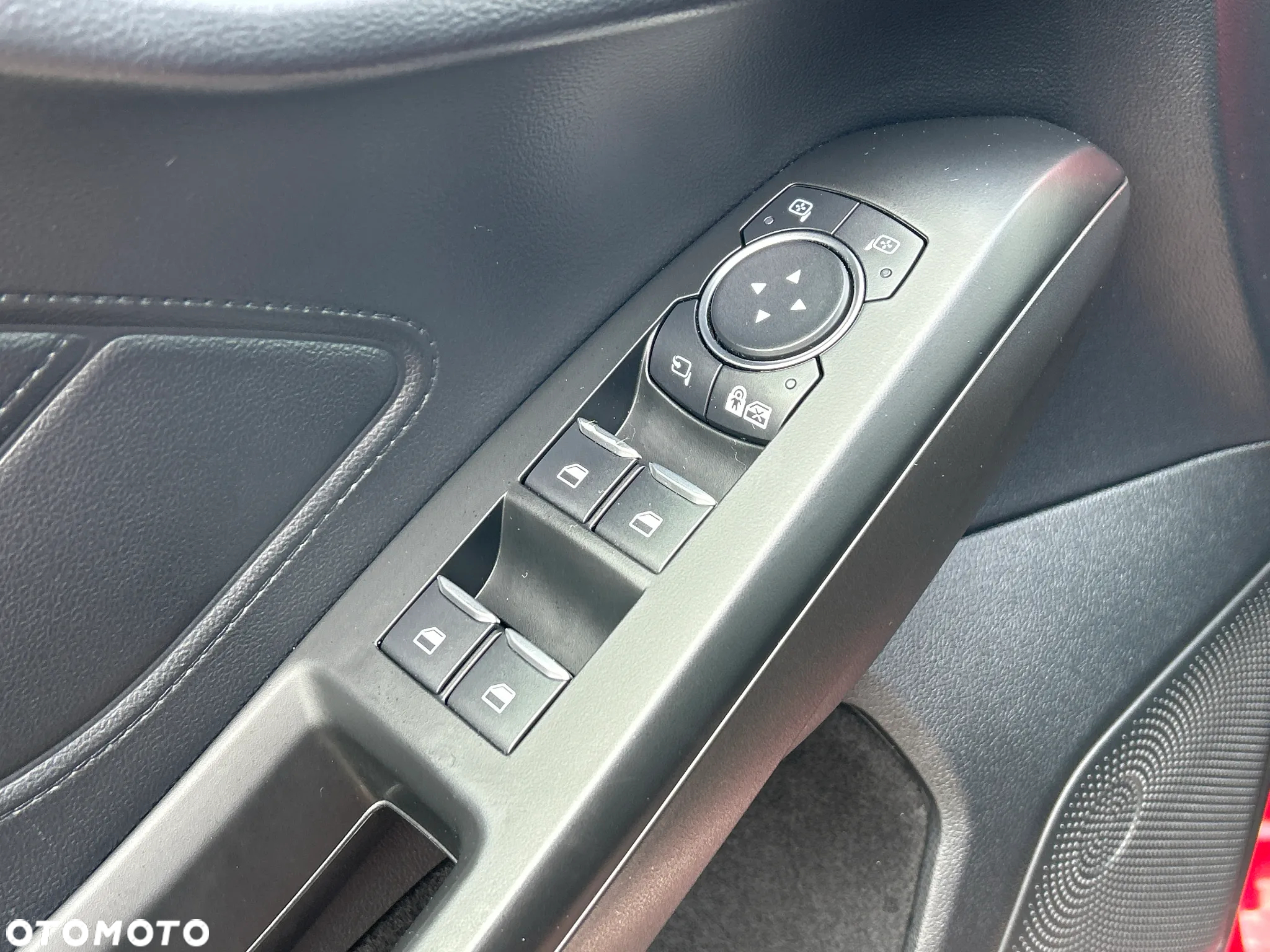 Ford Focus 1.0 EcoBoost Start-Stopp-System TITANIUM X - 12