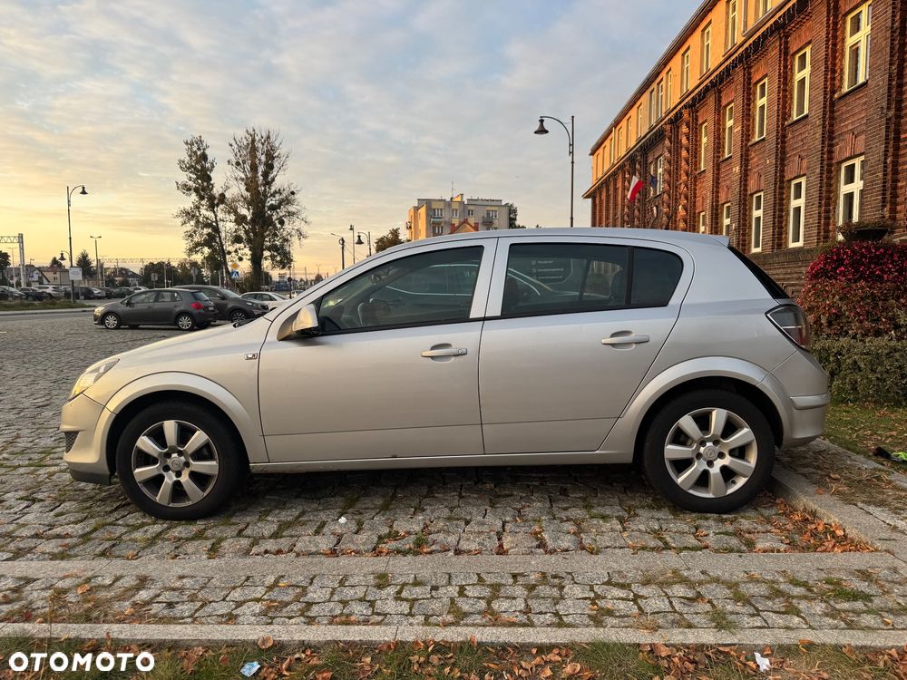 Opel Astra - 4