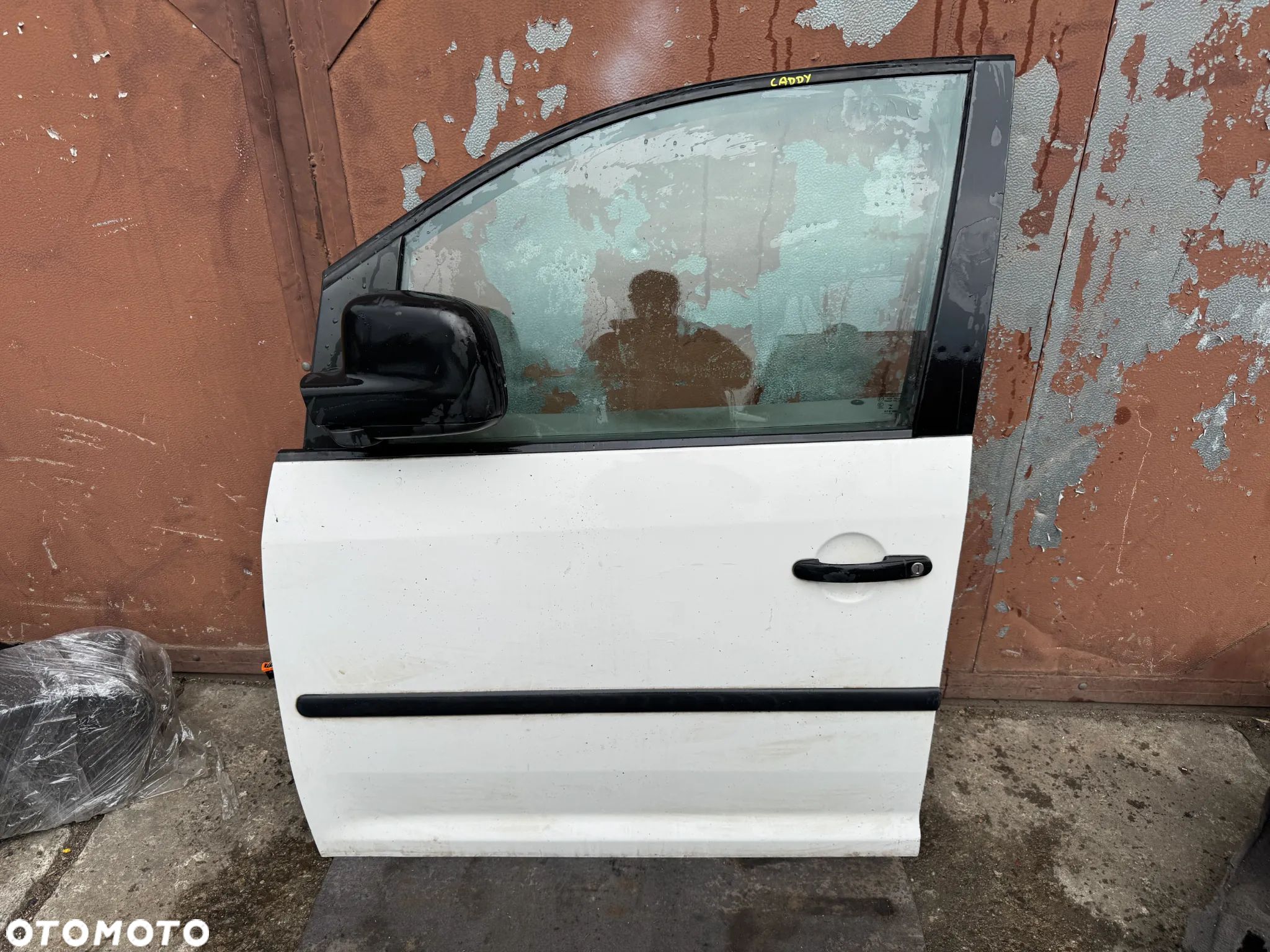 Drzwi lewe Volkswagen Caddy lewy przód przednie OE - 1