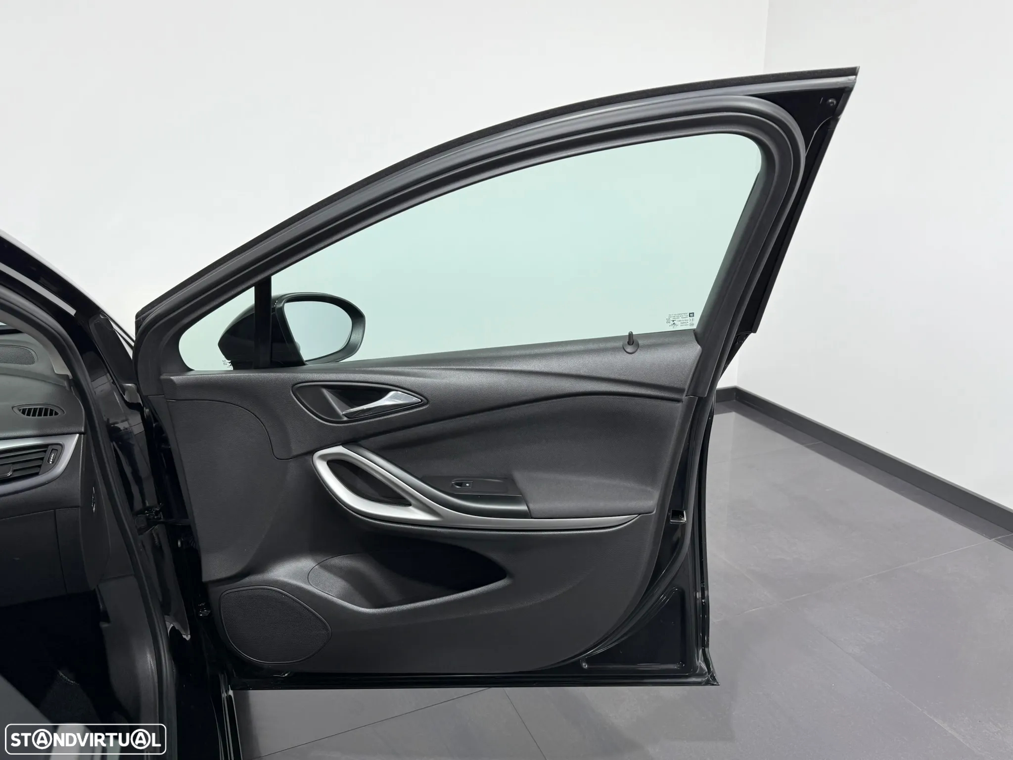 Opel Astra 1.6 CDTI Ecotec Dynamic S/S - 38