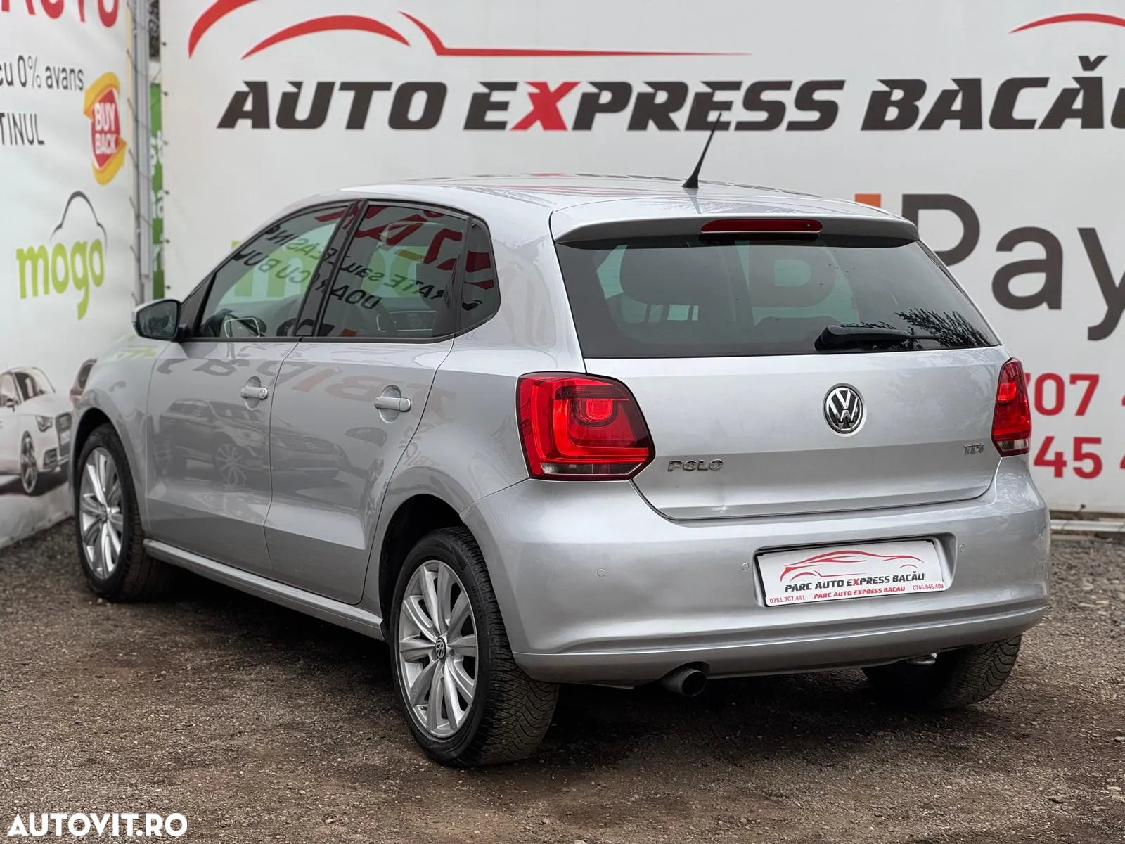 Volkswagen Polo 1.6 TDI DSG Comfortline - 4