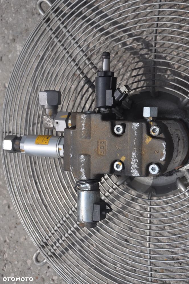 Silnik hydrauliczny pompa wentylator Manitou 635 - 3