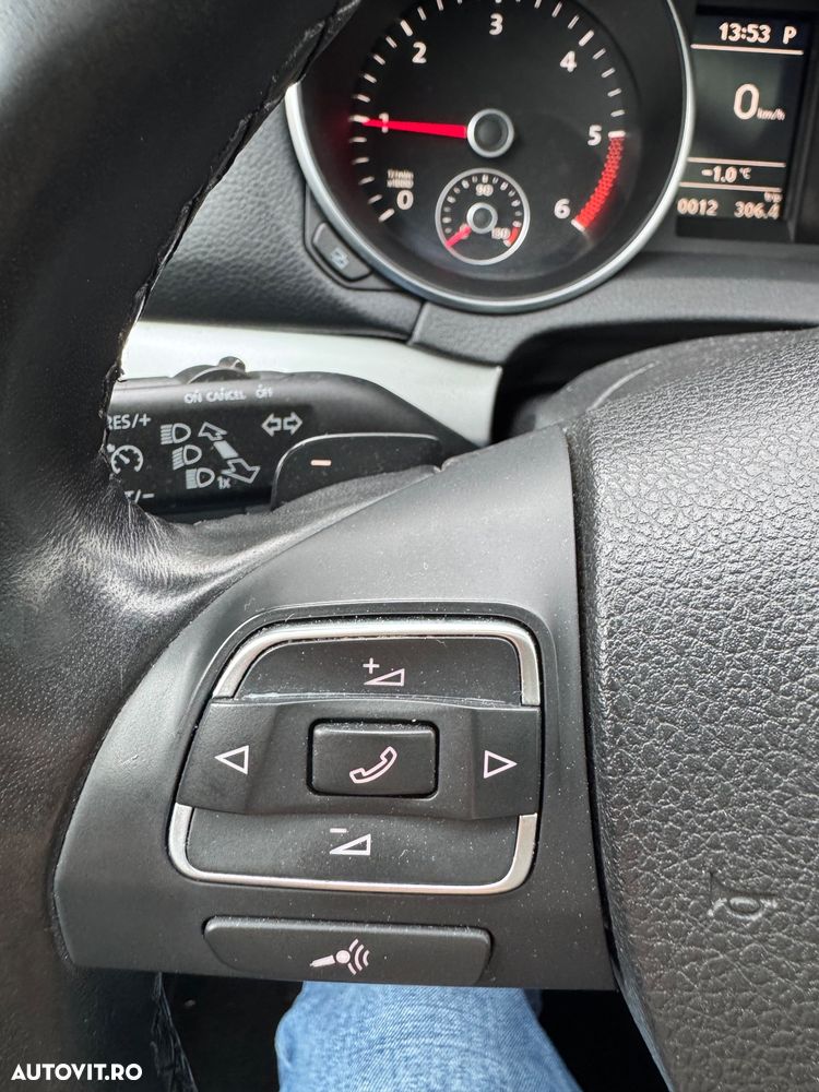 Volkswagen Golf 1.6 TDI DPF DSG Comfortline - 11