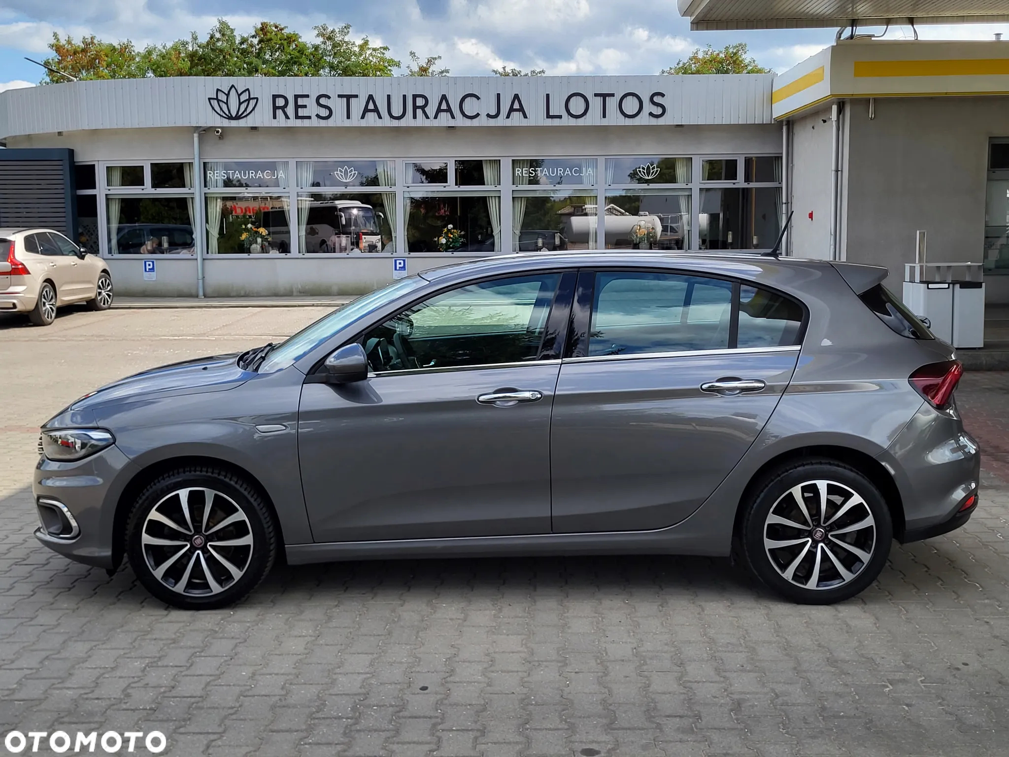 Fiat Tipo 1.4 T-Jet 16v Lounge - 12