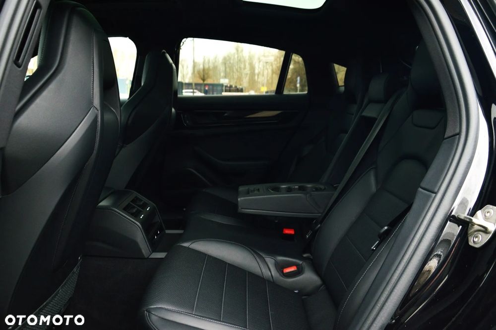 Porsche Panamera 4 - 18