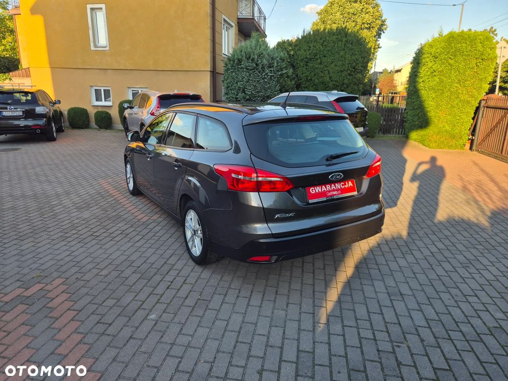 Ford Focus 1.5 TDCi SYNC Edition - 26