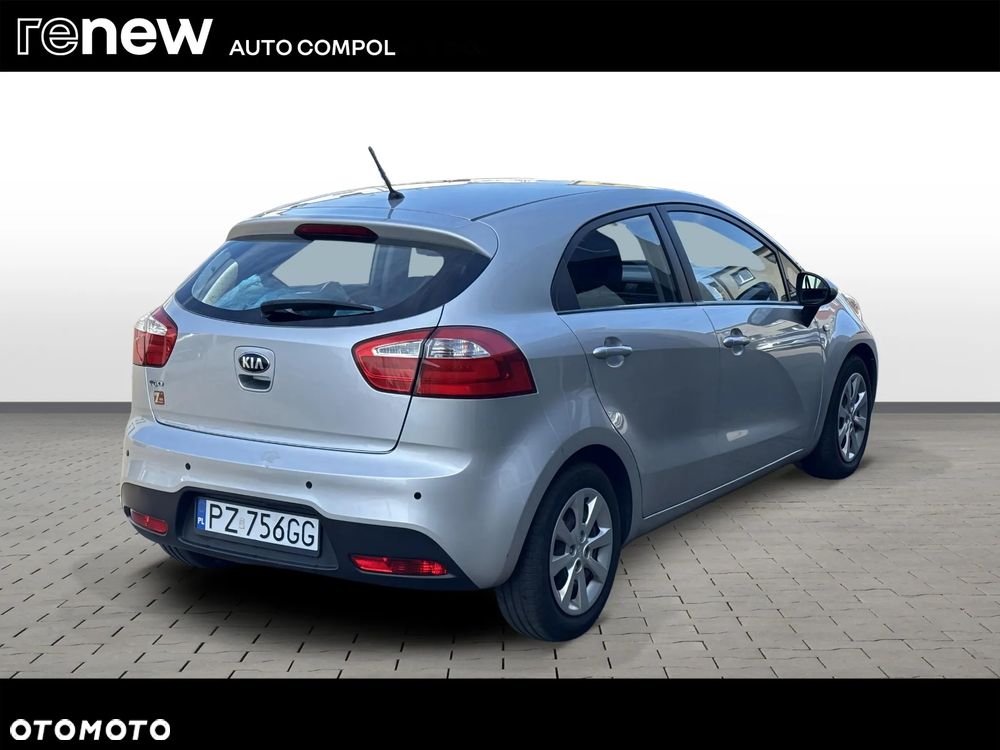 Kia Rio 1.4 M - 5