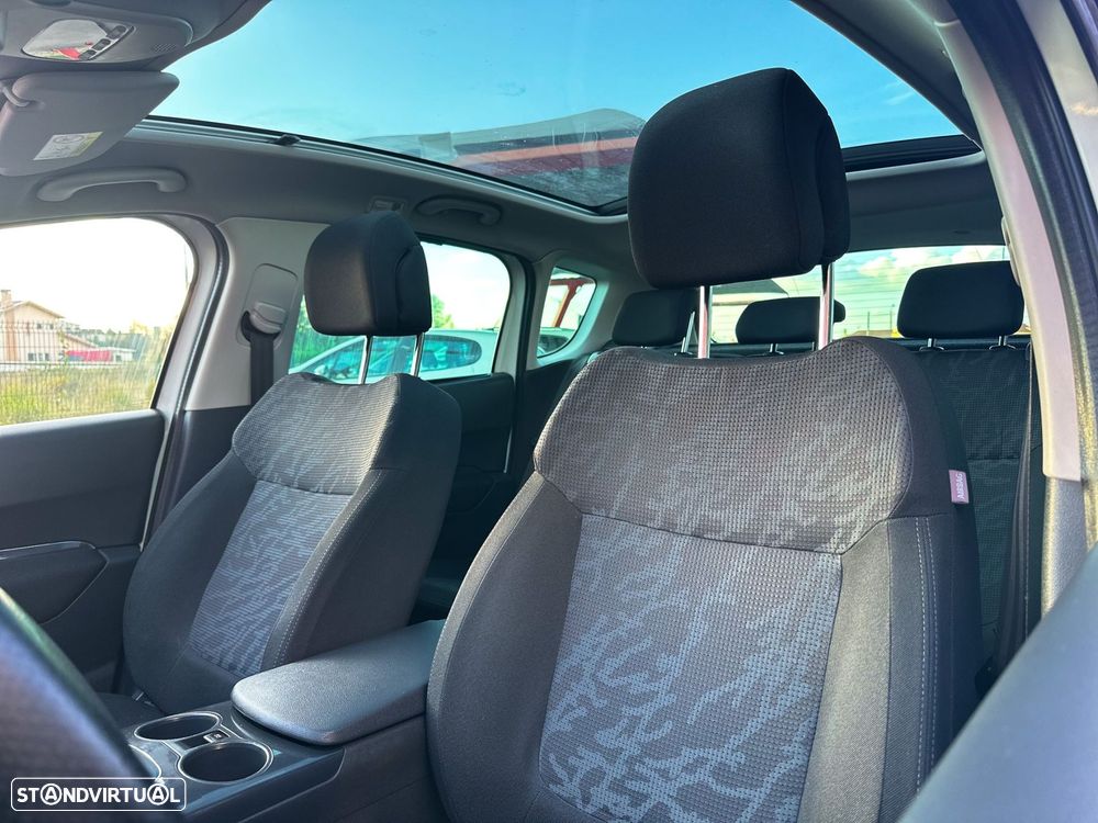 Peugeot 3008 1.6 HDi Executive - 14