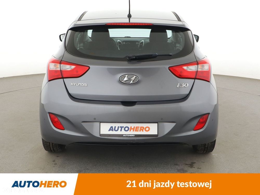 Hyundai i30 1.4 Classic + - 5