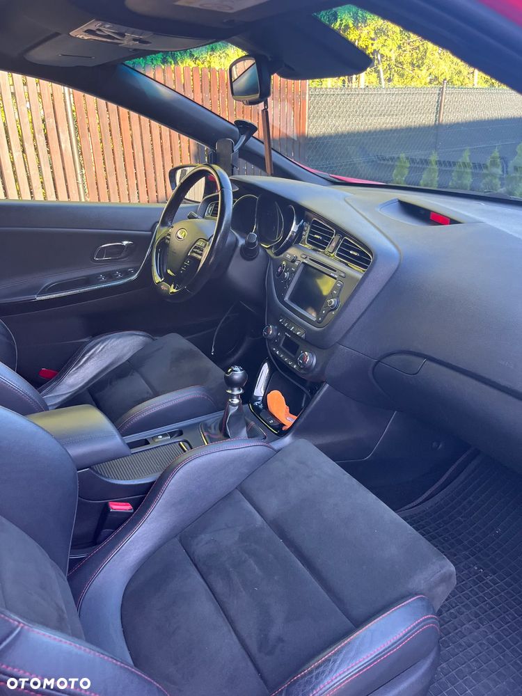 Kia Ceed 1.6 T-GDI GT L - 14