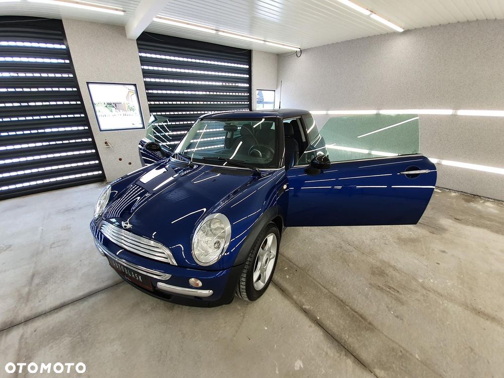 MINI Cooper Standard - 1