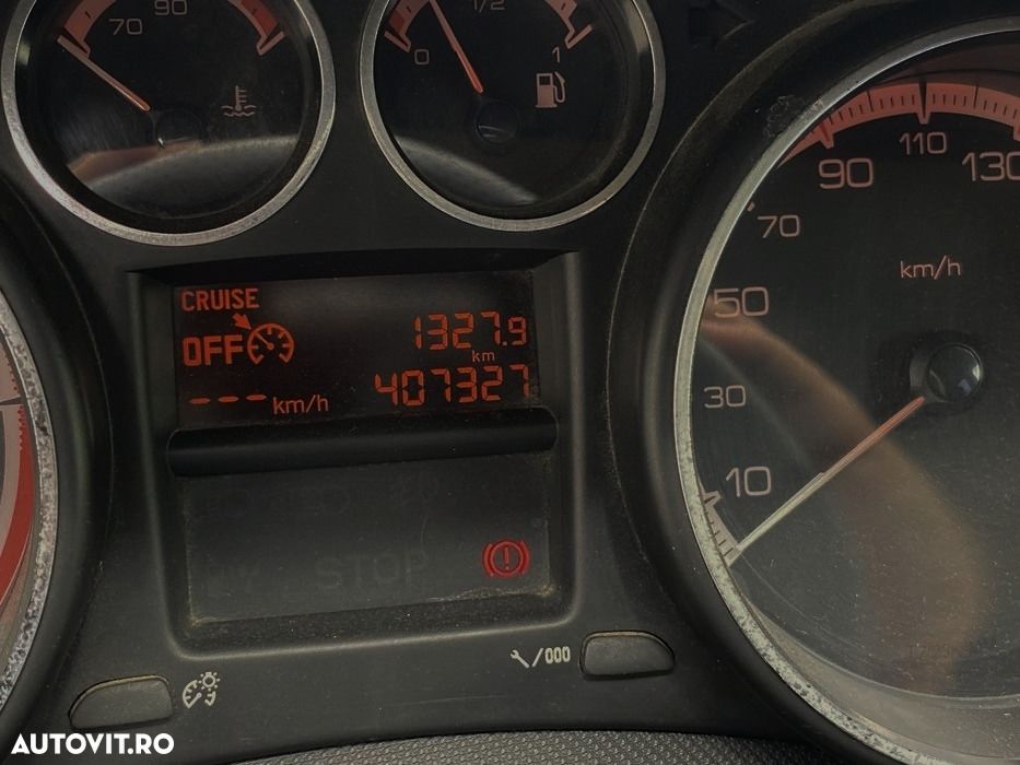 Peugeot 308 1.6HDi Confort Pack - 6