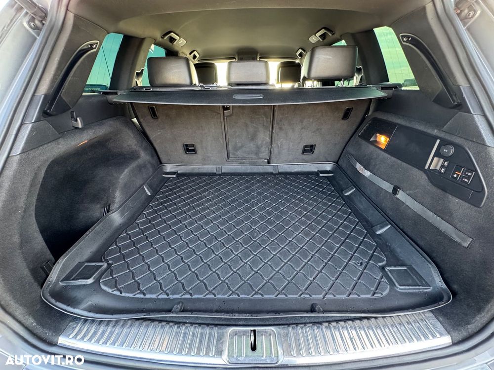 Volkswagen Touareg - 6