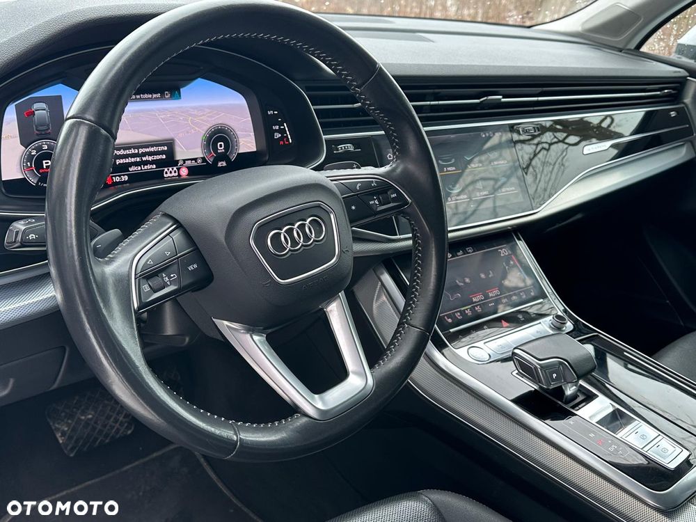 Audi Q7 - 10